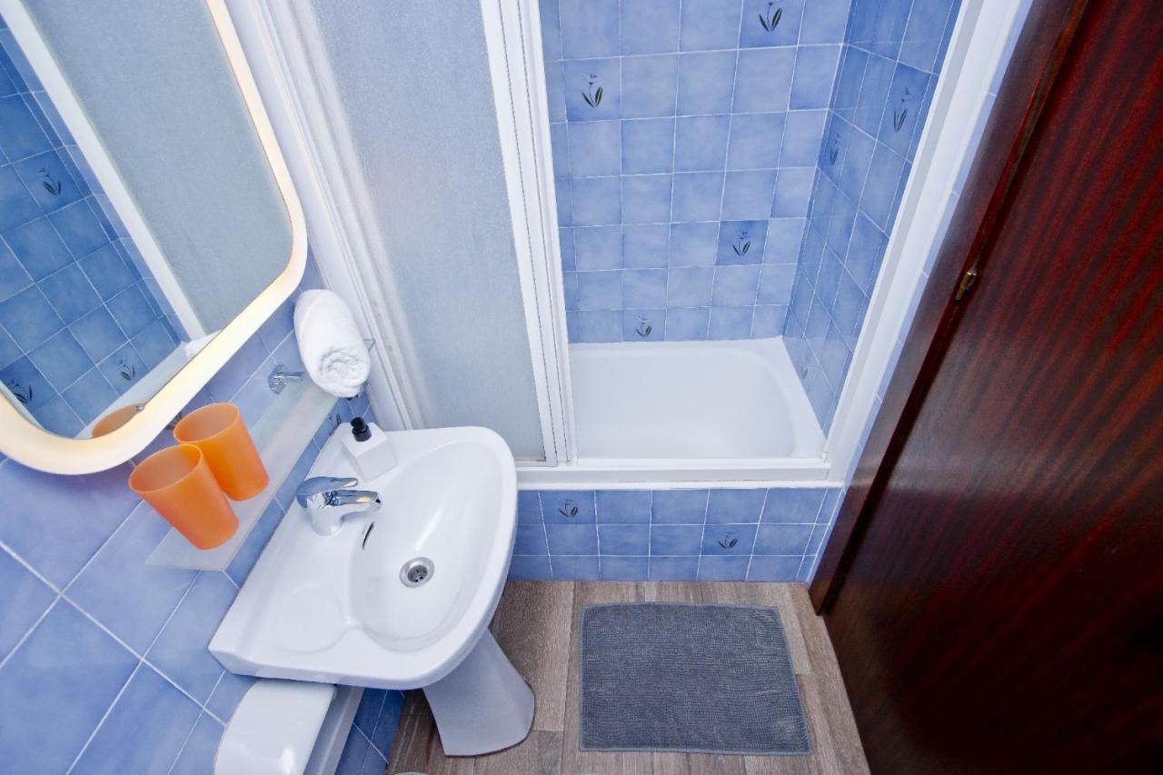 Double Room Private External Bathroom